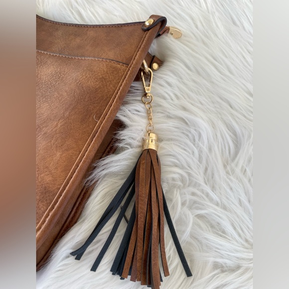 HK CLUF cross body bag - Picture 4 of 11